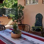 Les Violettes Apartment