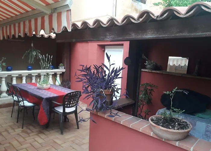 Les Violettes Mentone